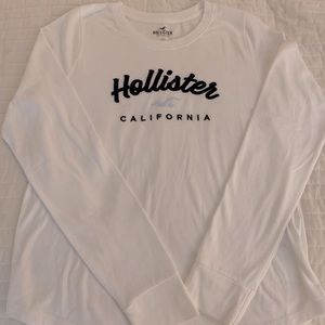 Hollister Long sleeve junior size medium- New with tags